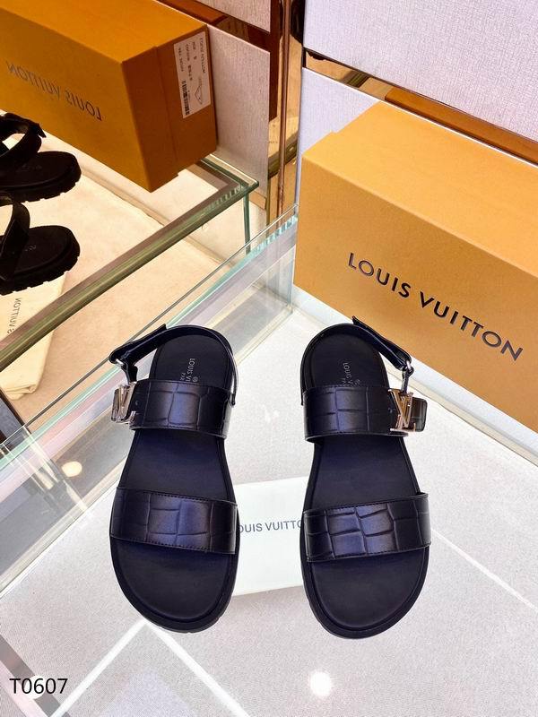 LV Men's Slippers 345